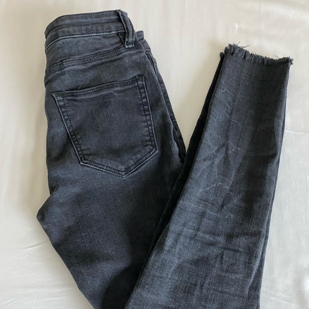 Black skinny jeans